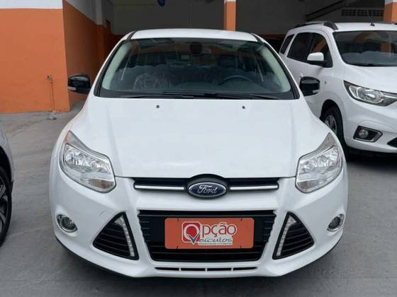 FORD FOCUS 2.0 TITANIUM 16V FLEX 4P POWERSHIFT